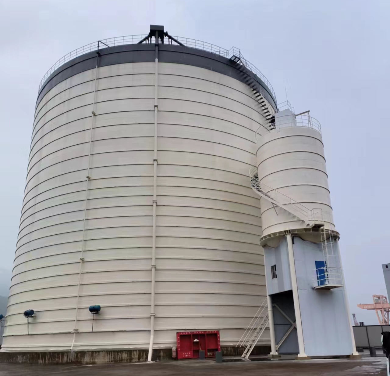 定日10万吨水泥钢板库